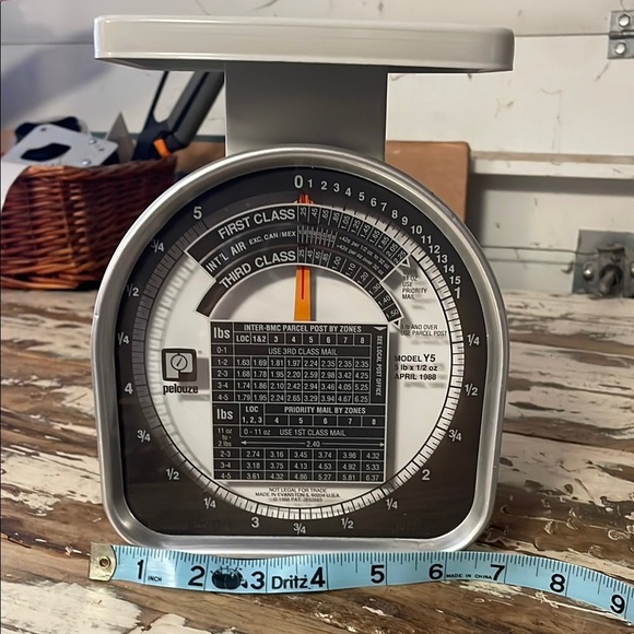 Gray Mechanical Postal Scale - Picture 8 of 9